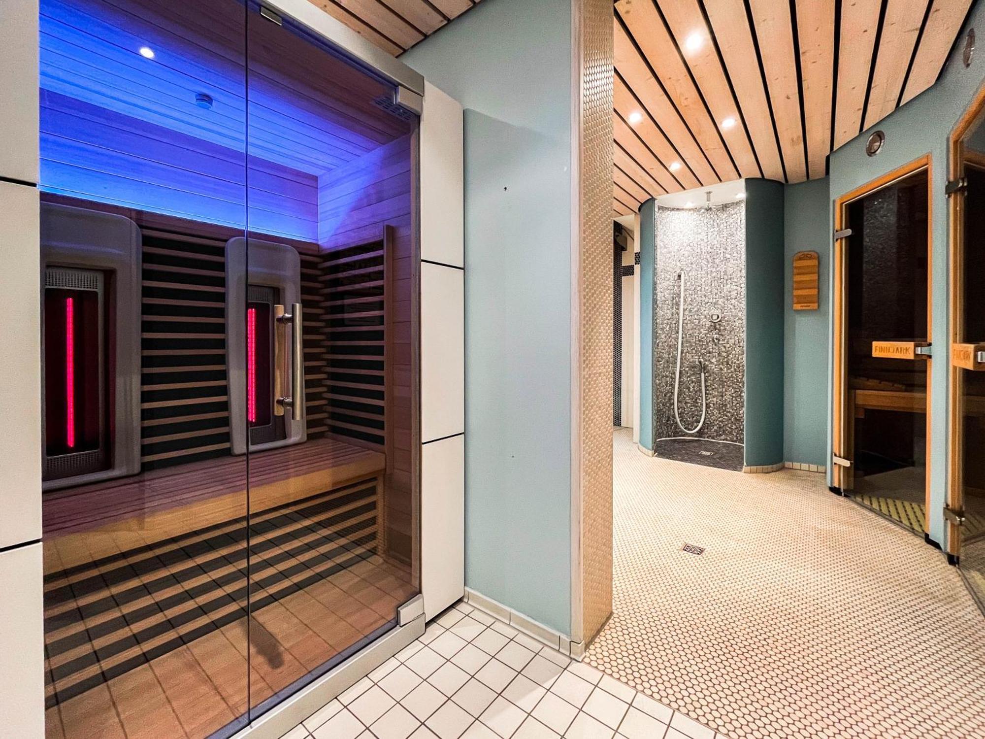 Hotel-Restaurant Vier Linden ชตาเดอ ภายนอก รูปภาพ